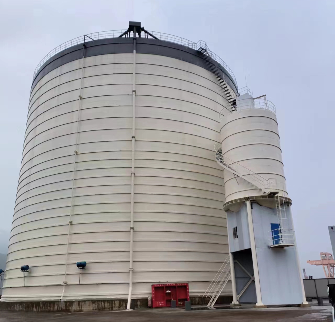 东风10万吨水泥钢板库